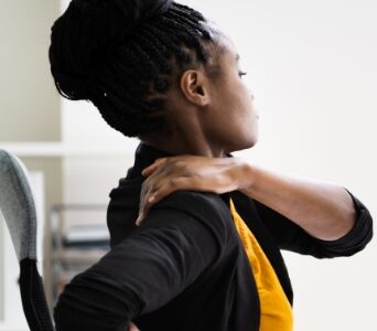 physical-therapy-clinic-shoulder-pain-relief-metro-sports-physical-therapy-new-york-ny-2